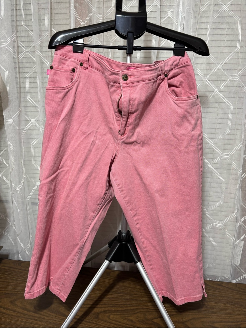 Woman within 18W Pink denim capri pants 5 pocket 20” inseam 30”L